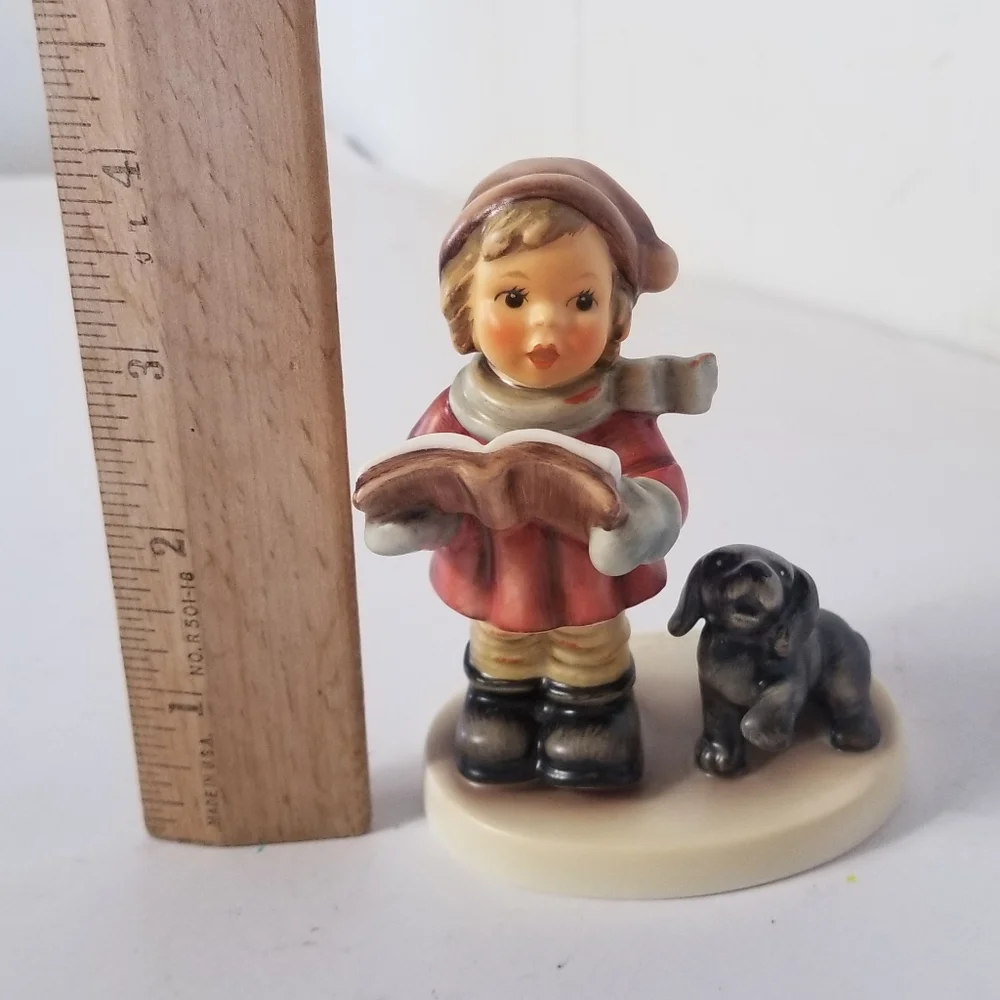 GOEBEL Hummel Wintertime Duet 2134 Figurine Signed Exclusive Edition Circa 2000